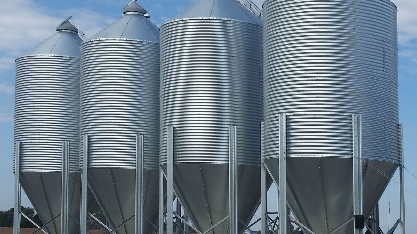 Bulk Feed Tanks